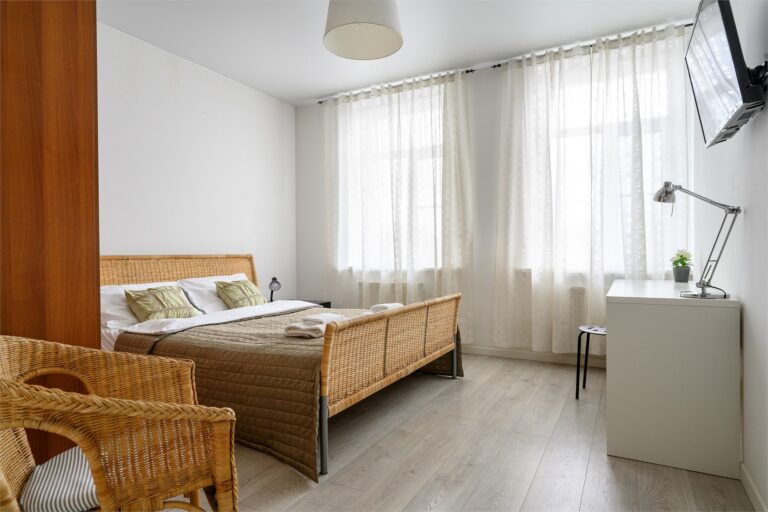 Квартира · Колпинская, 15 · до 4 гостей